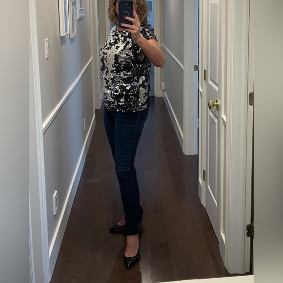 BB Dakota Conor Sequin Top M 🖤🤍 - Picture 7 of 13